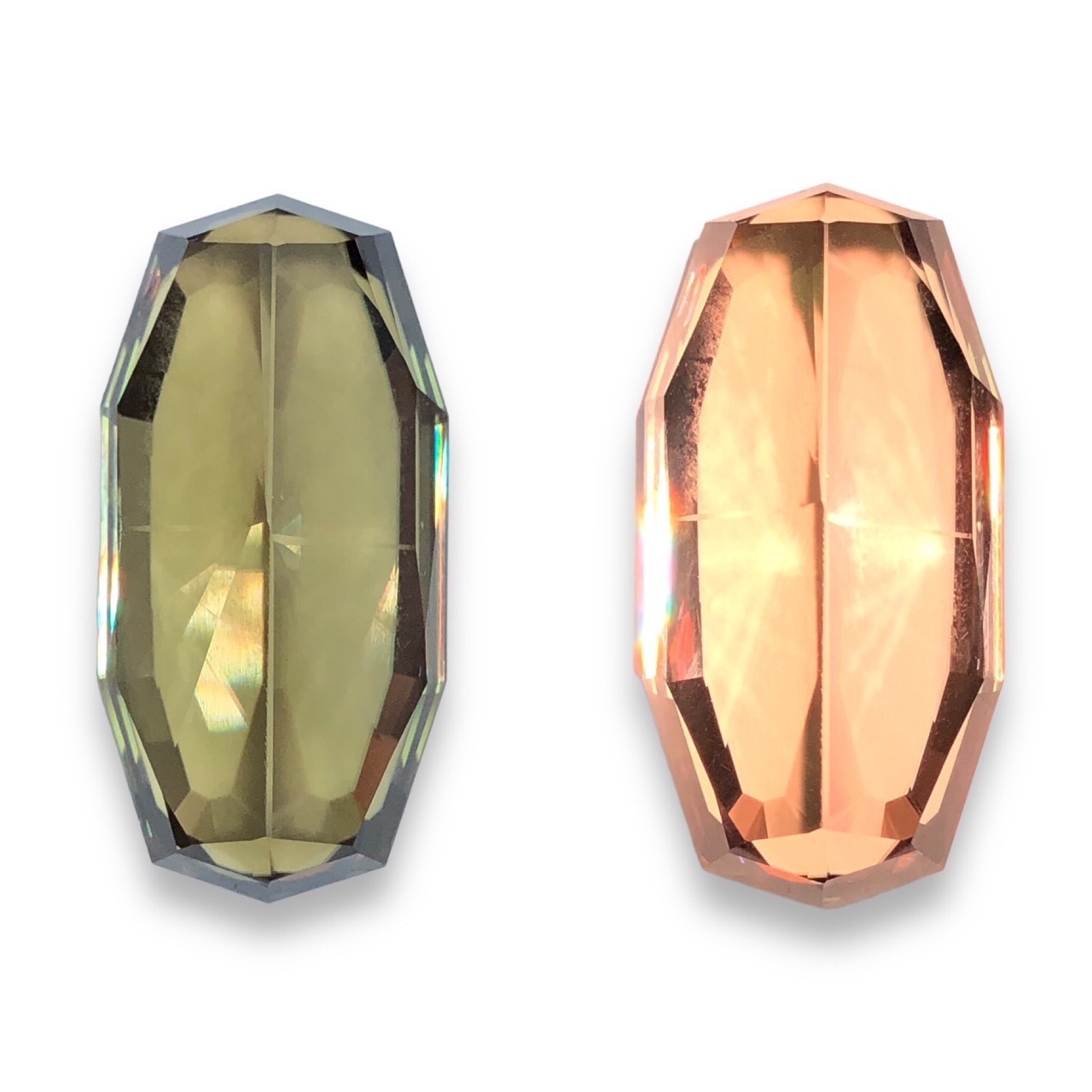 【罕見巨型！土耳其變色水鋁石 29.73ct(附TDUGR證書)】