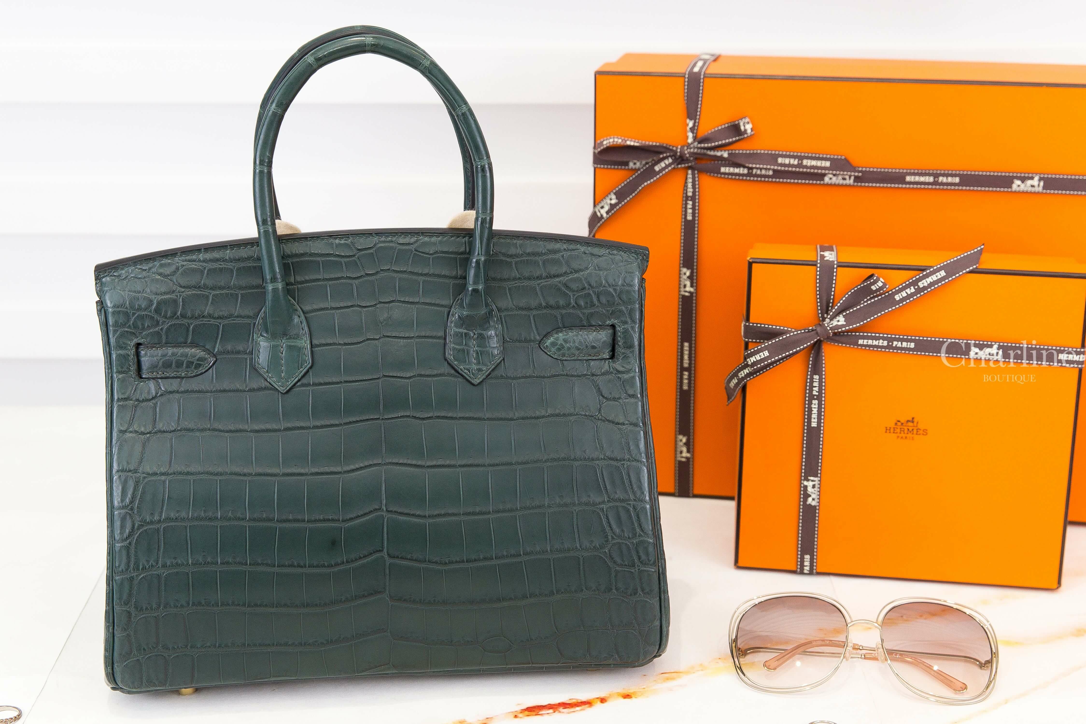 Hermès Birkin 30cm 67 Vert Fonce Crocodile Niloticus Mat 祖母綠霧面兩點鱷魚金釦鉑金包-Charline Boutique 精品代購