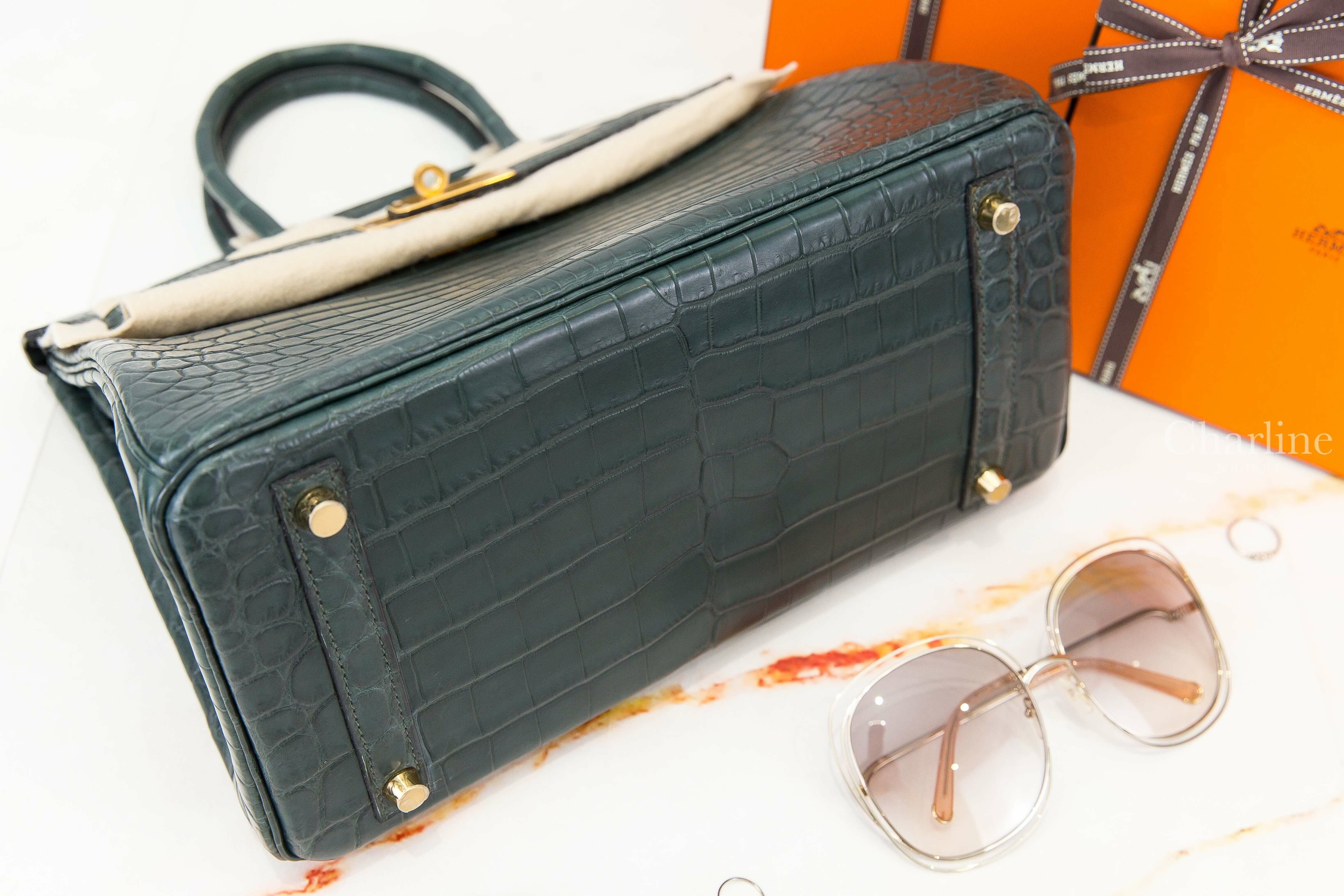 Hermès Birkin 30cm 67 Vert Fonce Crocodile Niloticus Mat 祖母綠霧面兩點鱷魚金釦鉑金包-Charline Boutique 精品代購