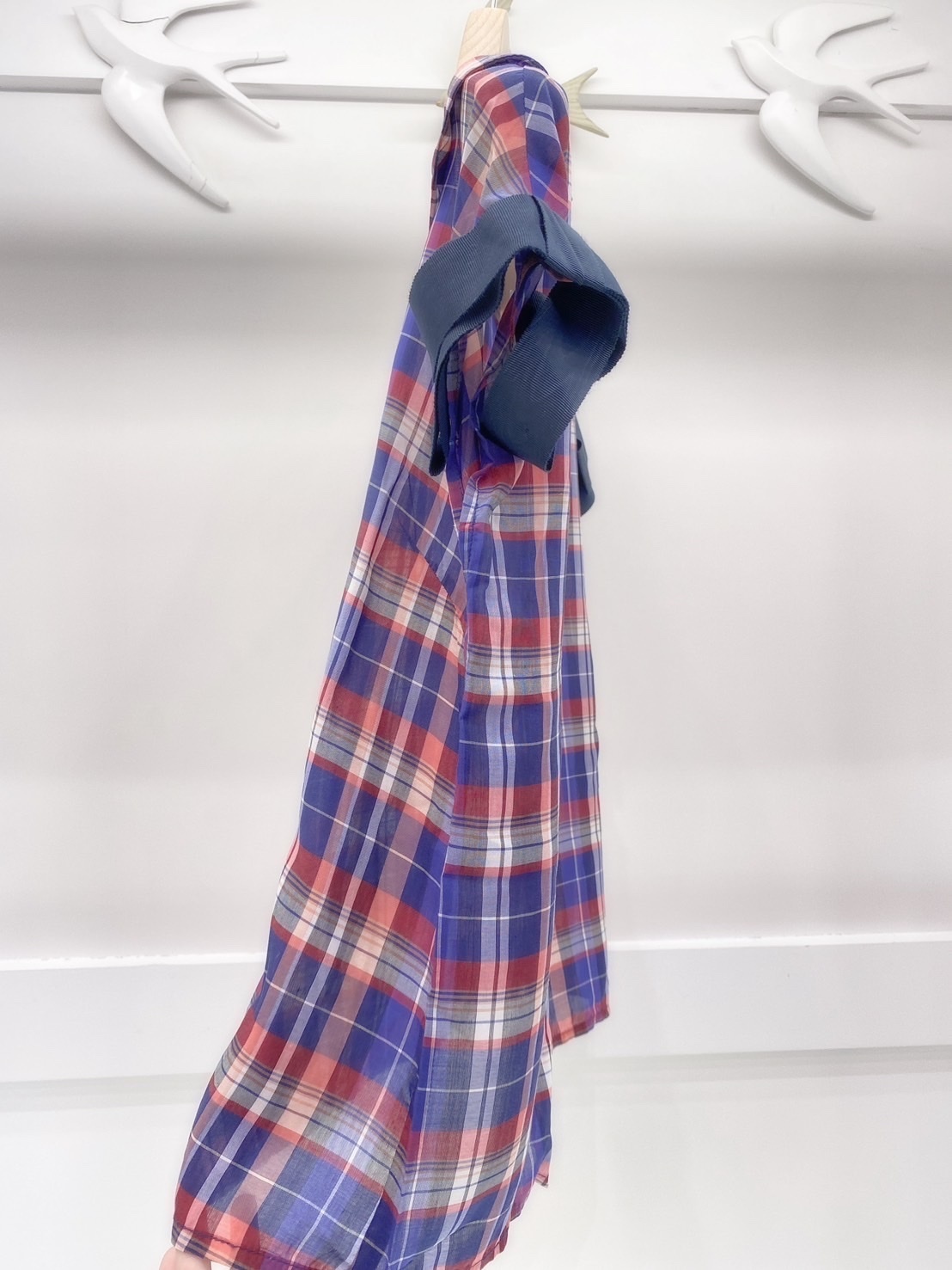 袖蝴蝶結格紋上衣