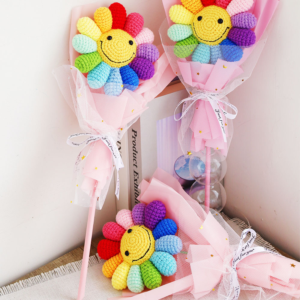 【七夕情人節】O'Pretty 歐沛媞 手作針織笑臉彩虹花束附提袋