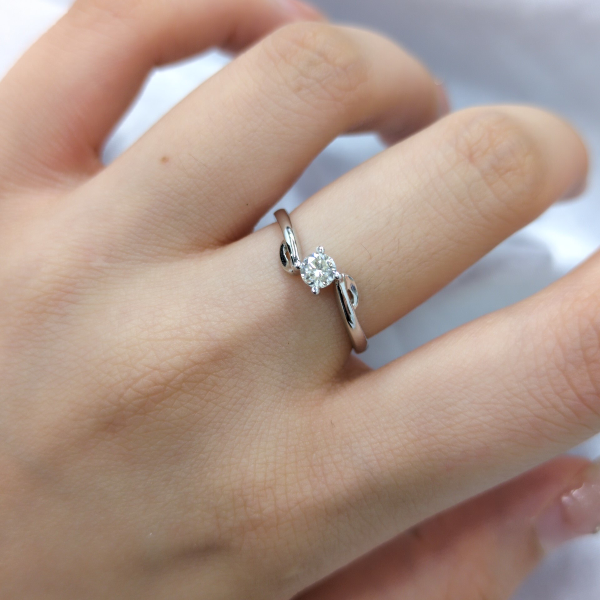 全新18K白金【單粒20份鑽石】 戒指