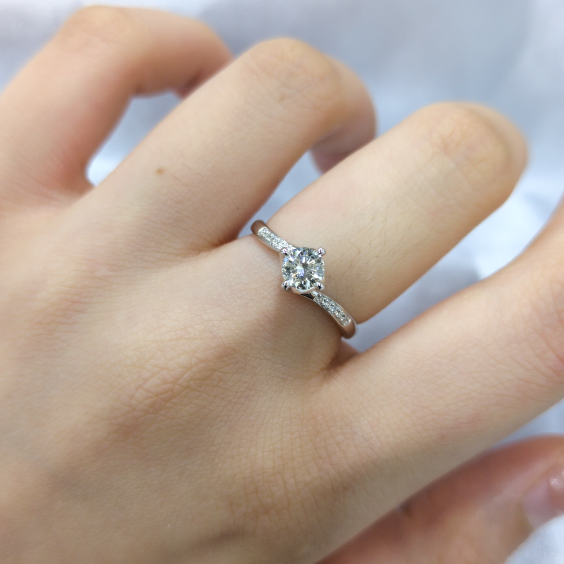 18K White Gold 0.39ct Diamond Ring