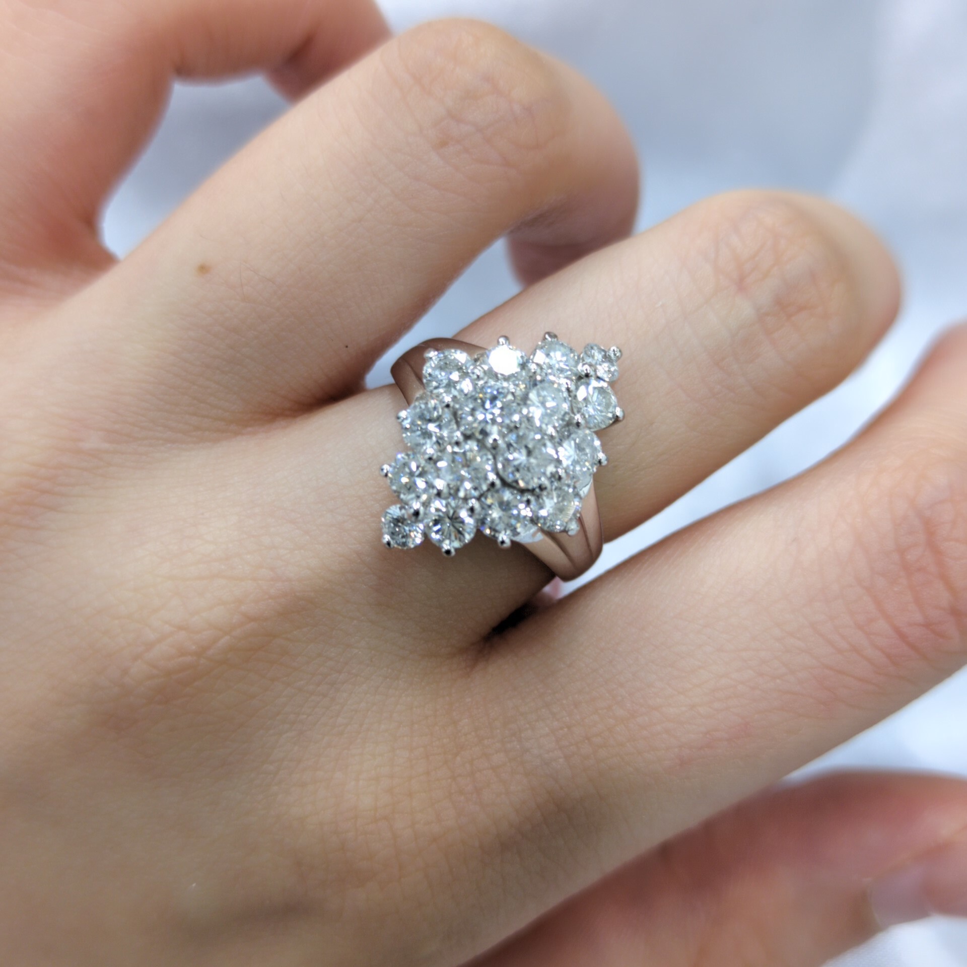 Platinum 900 2.12ct Diamond Ring