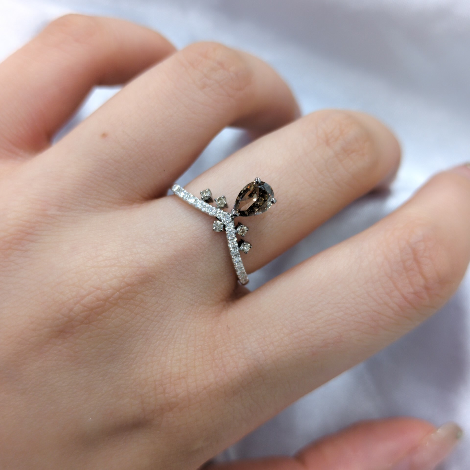 18K Gold 0.75ct Fancy Brown Pear Shaped Diamond Ring