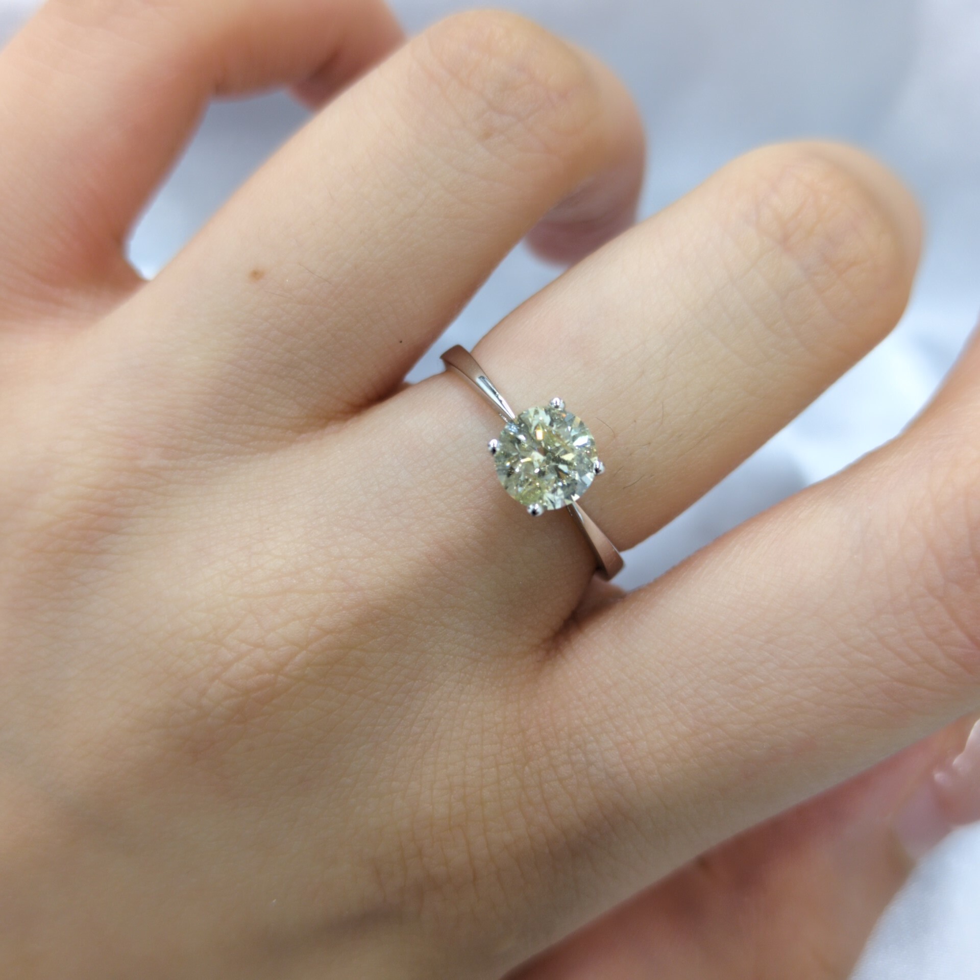 全新18K白金【單粒90份鑽石】戒指