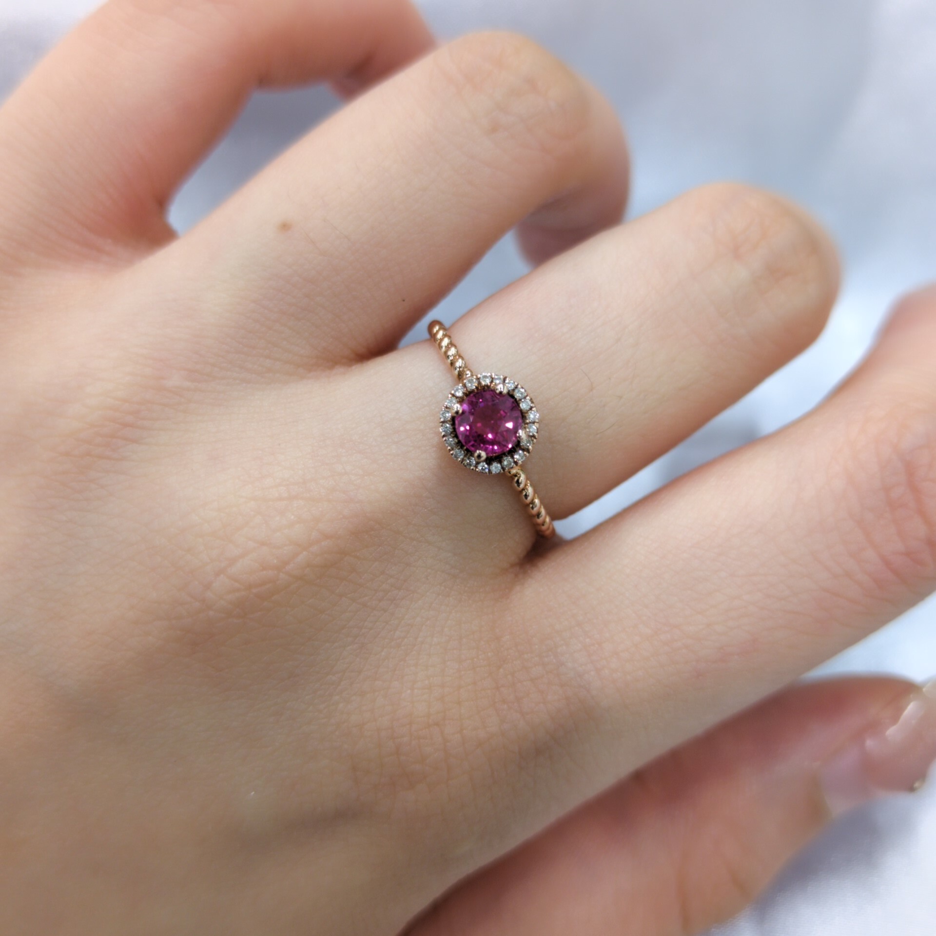 全新18K玫瑰金【單粒48份紅寶石】配6份鑽石戒指