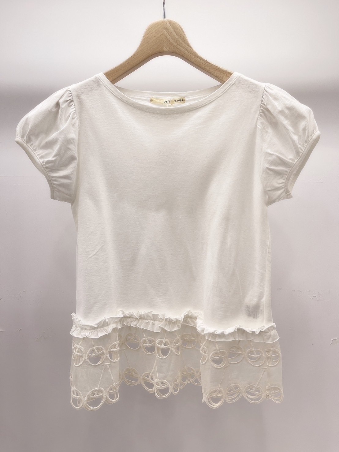 下擺櫻桃刺繡上衣