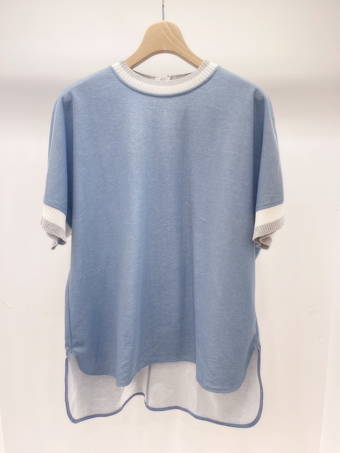 前短後長縮口上衣