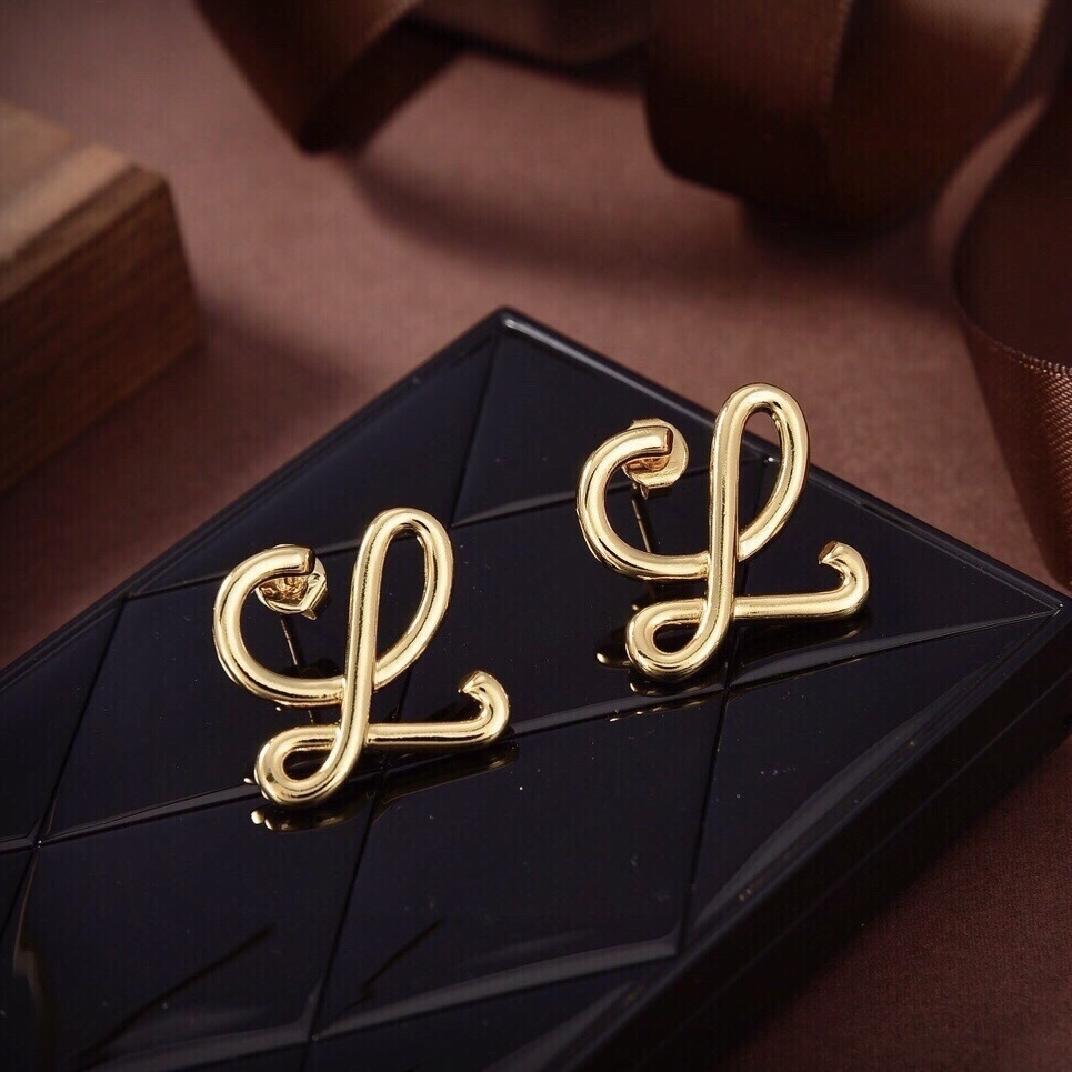 Lo絕美經典極簡花紋耳釘