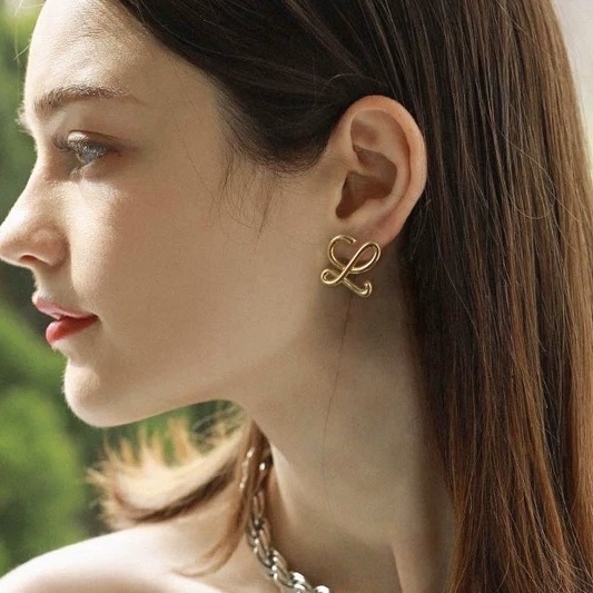 Lo絕美經典極簡花紋耳釘