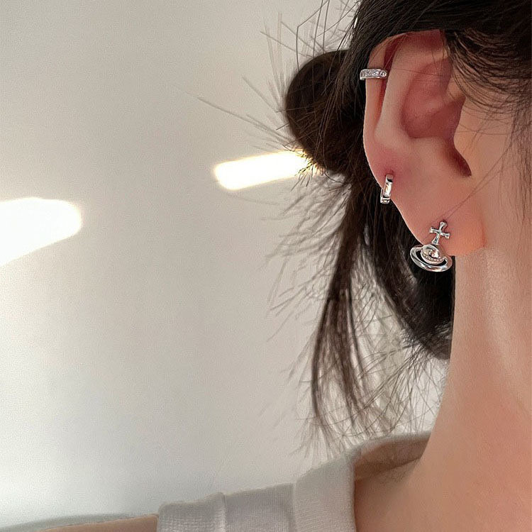 小土星銀十字耳釦釘