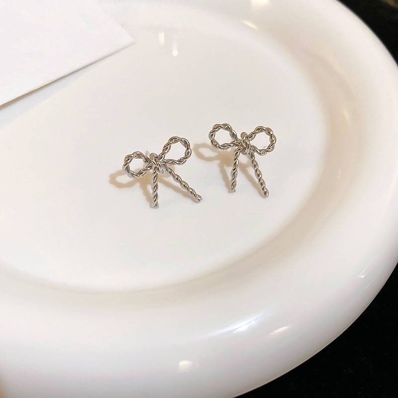 編織銀鏈條蝴蝶結 立體耳釘