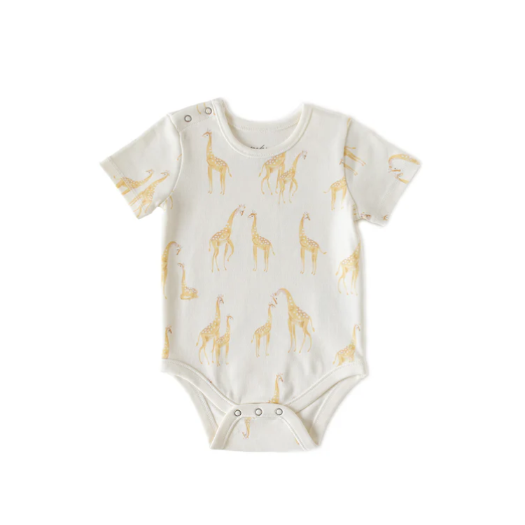 Pehr│Short Sleeve Shoulder Snap One-Piece排扣包屁衣．Giraffe