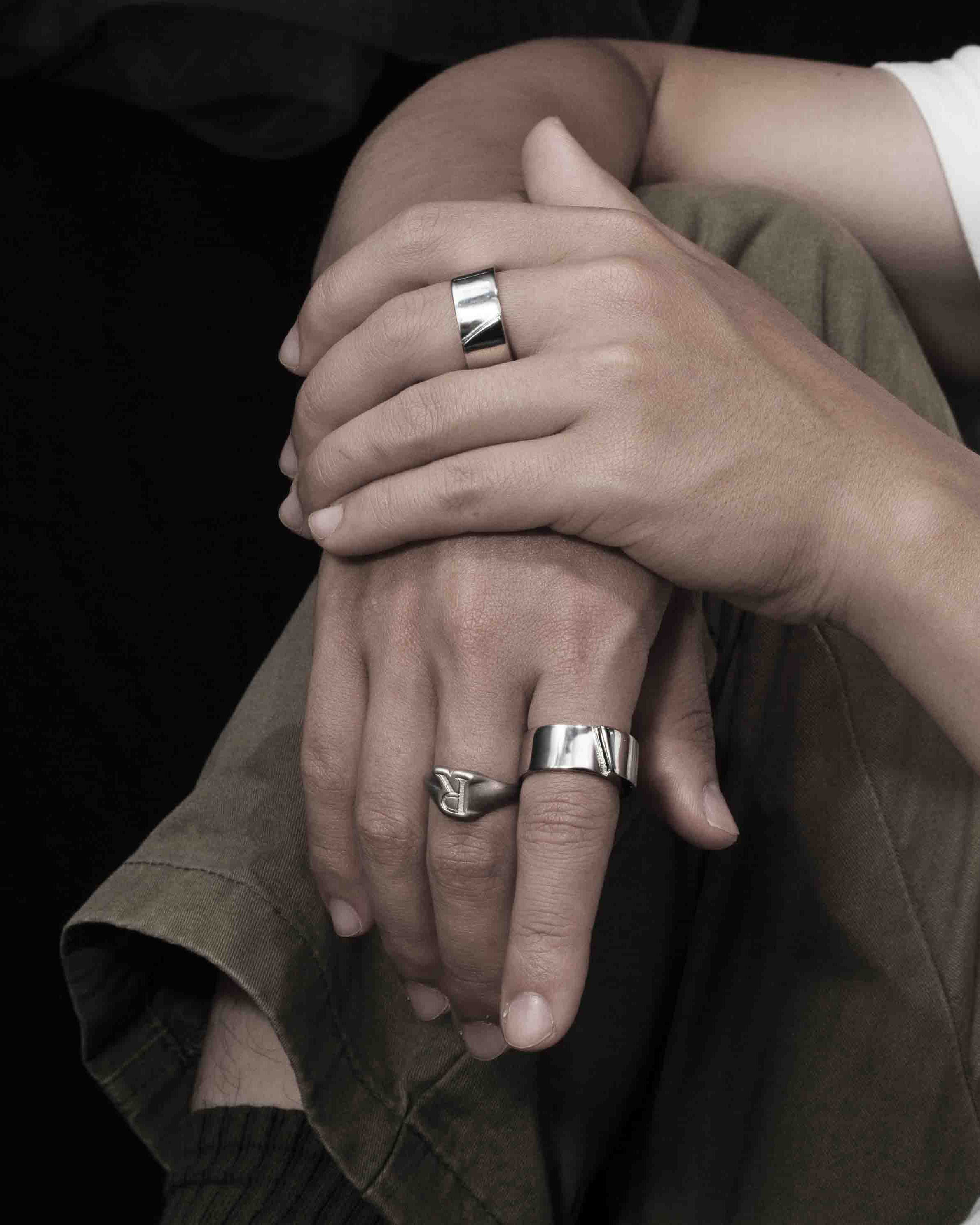 RECOVERY 迴圈戒指(亮銀藍)