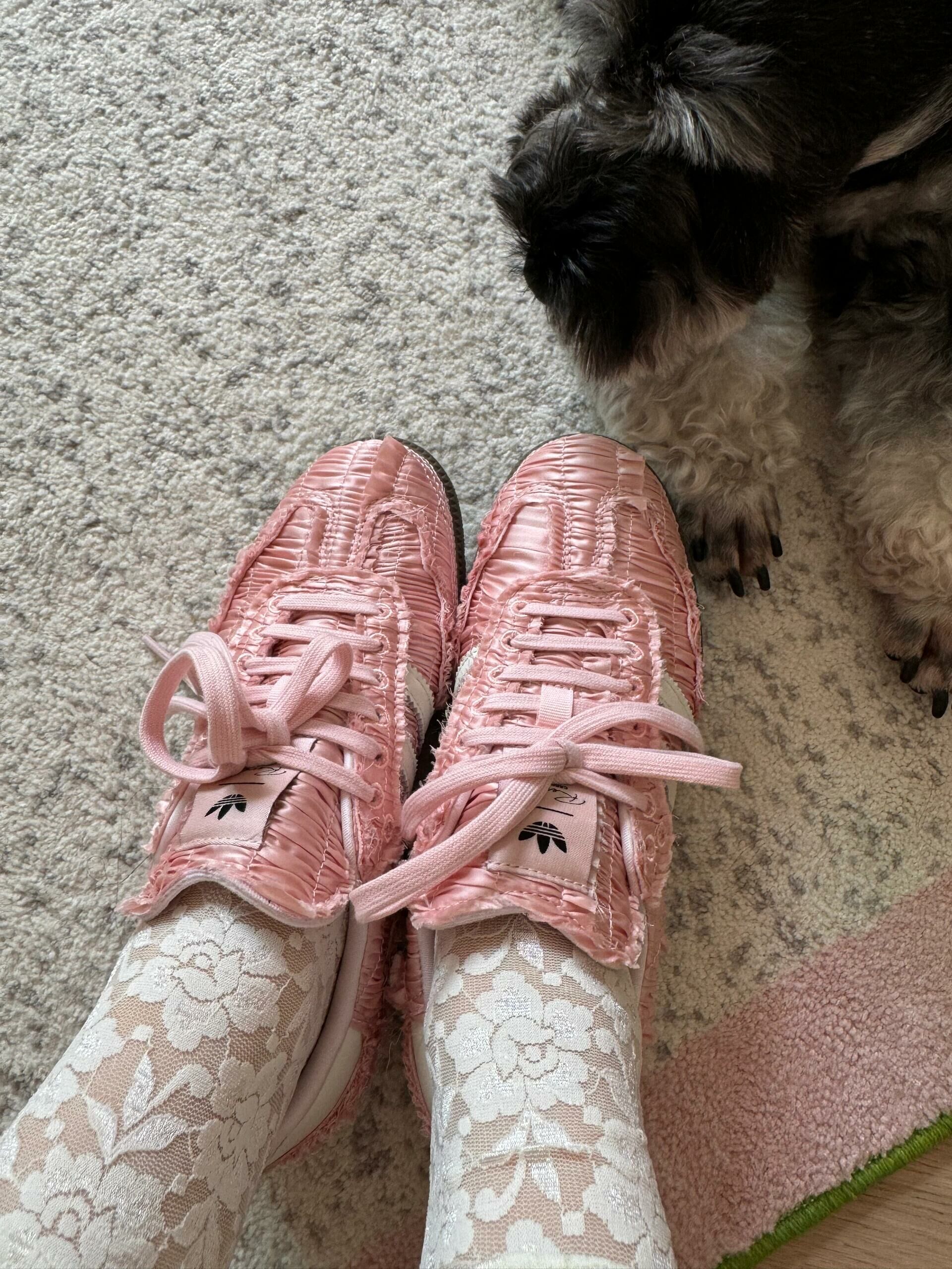 Caroline Hu x Adidas Samba OG 粉色 芭蕾風 蕾絲 絲綢 復古 德訓鞋 聯名款 JQ4747/預購