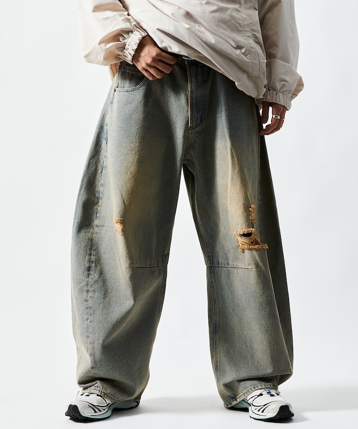 FREAK'S STORE / Wide silhouette distressed curved Denim pants