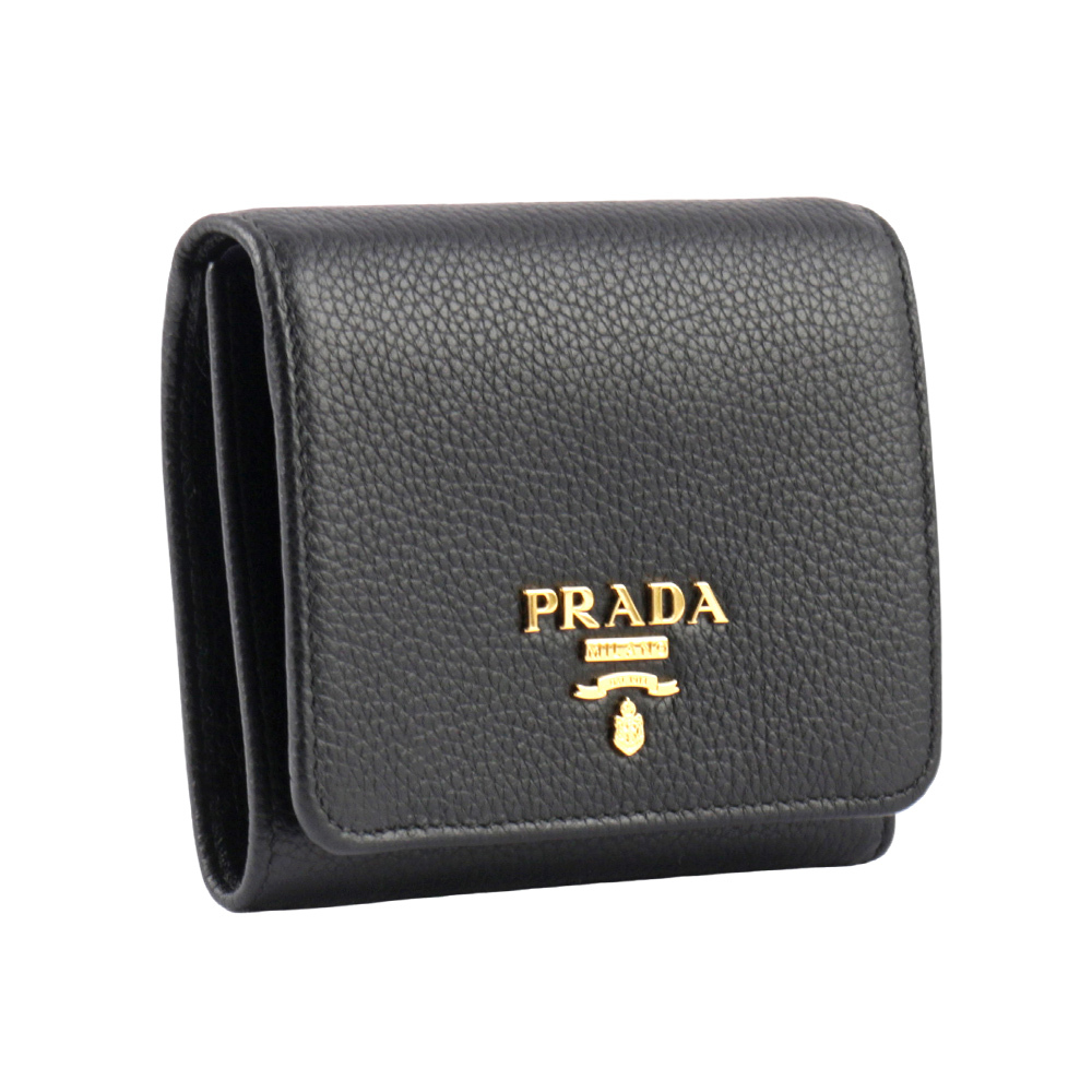 【Prada】浮雕Logo 荔枝皮革暗釦三折短夾