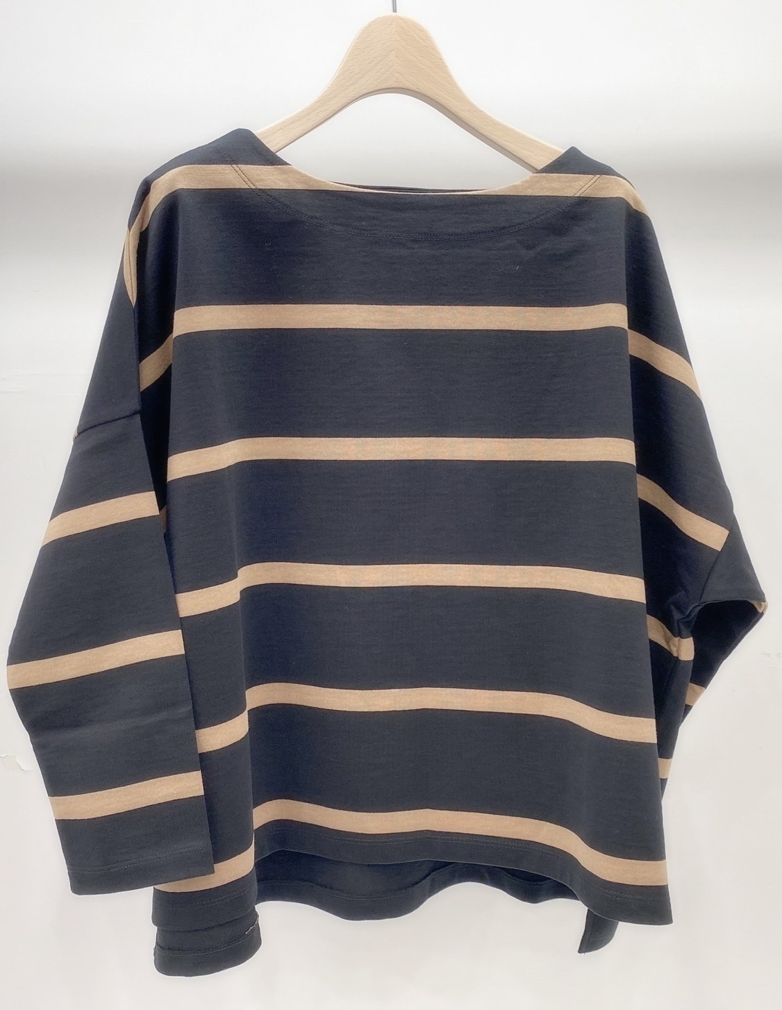 秋立裁寬橫條紋衣