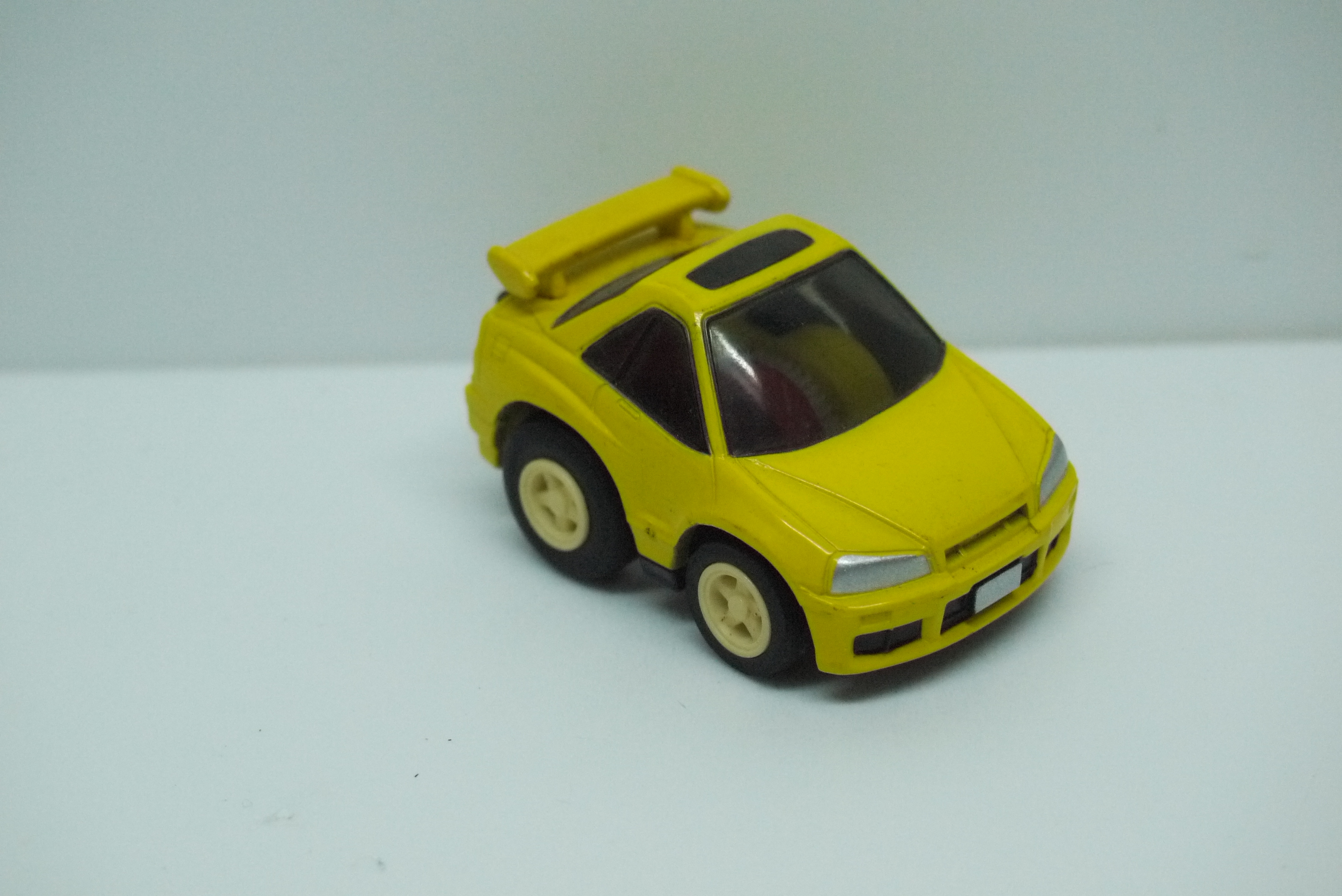 Choro Q Nissan Skyline GTR R34 Yellow