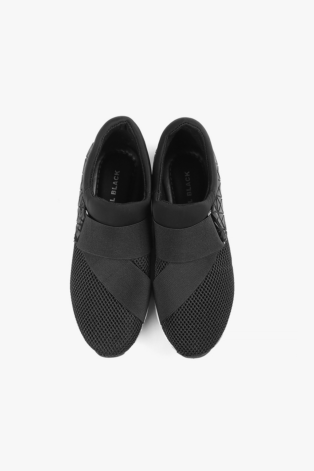 Banded Graphic 經典網布休閒鞋