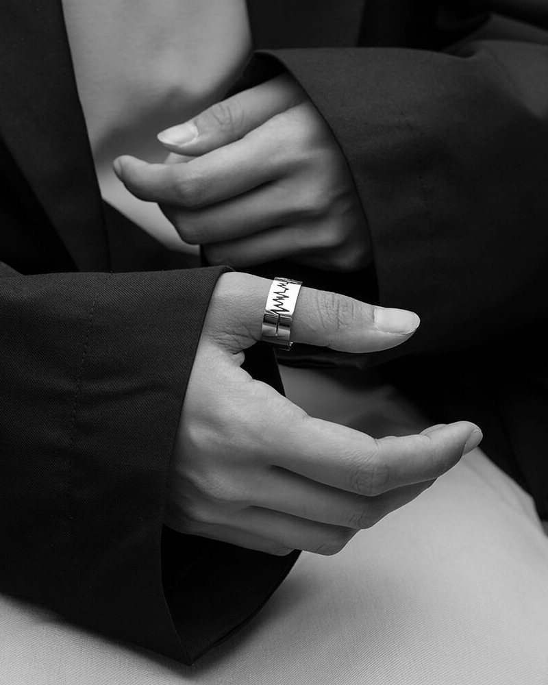 RECOVERY 心電圖簍空戒指 (亮銀)