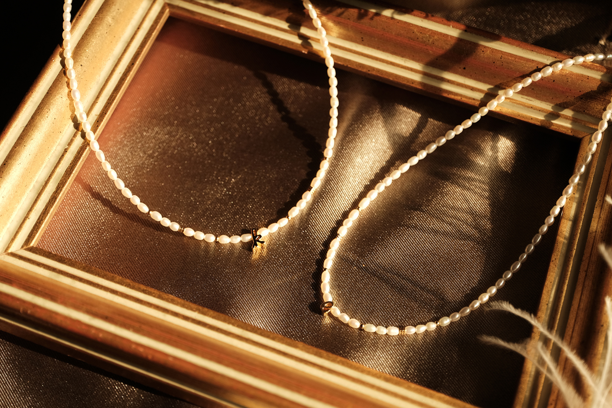 18KGP冰絮珍珠字母項鍊