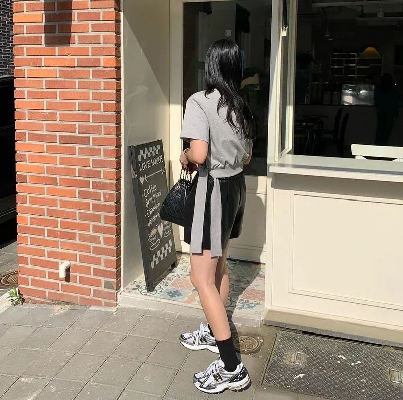 NEW BALANCE 1906R "White-Gold" [IU、金秀賢著用款]