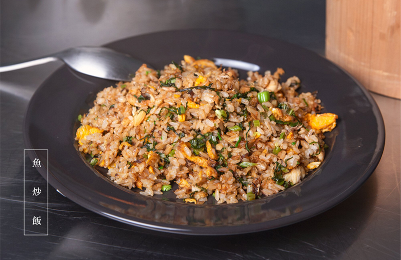 魚炒飯料理