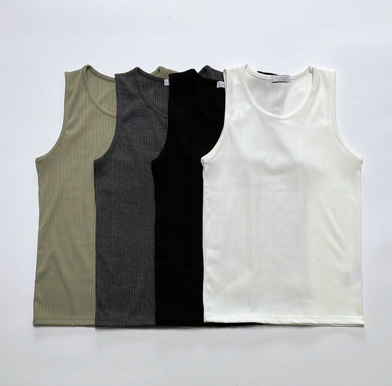 淨色暗直紋背心 GAMBLE-044V