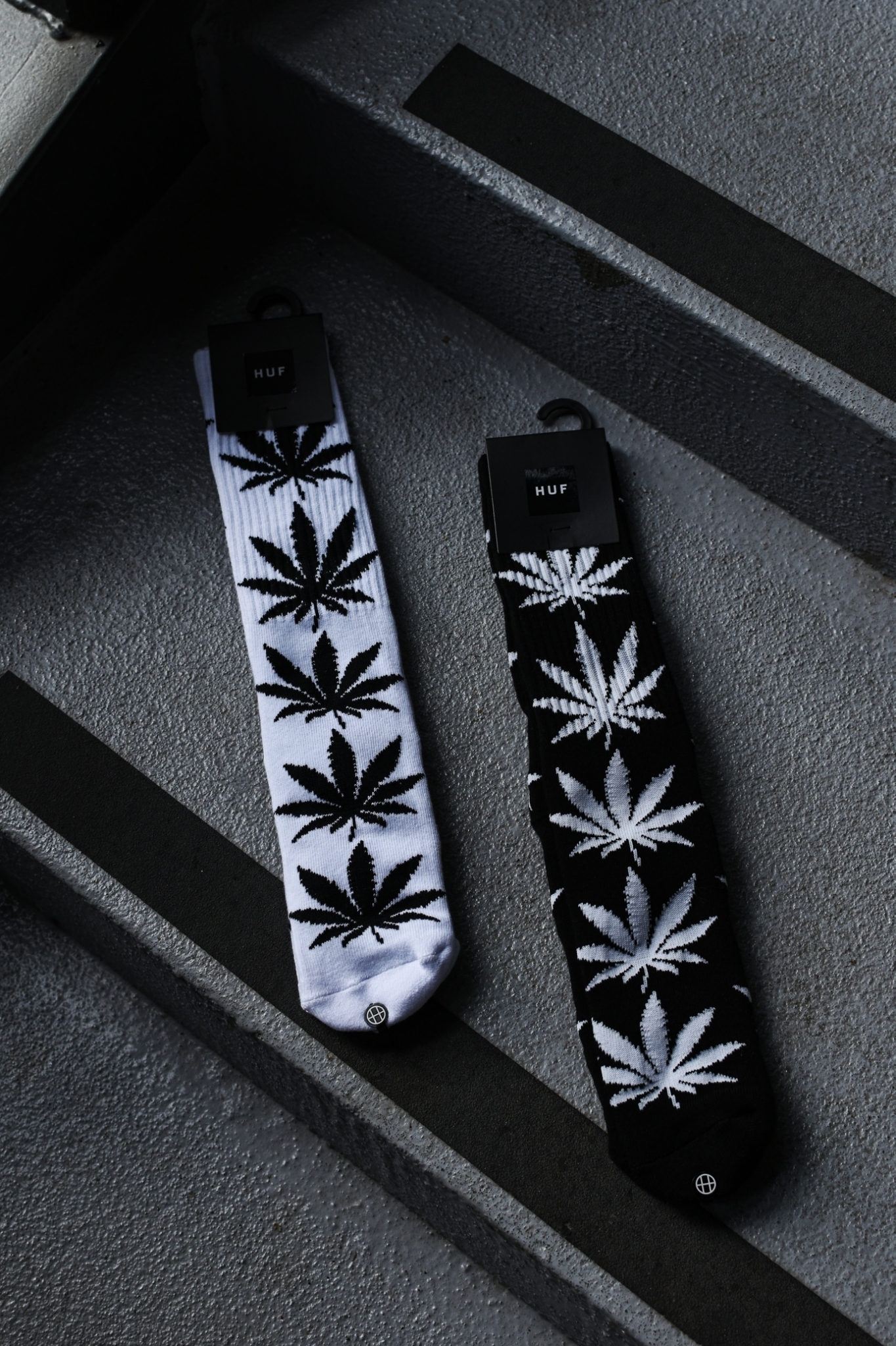 ☆ETW☆【EASY TO WEAR】 HUF PLANTLIFE SOCKS 襪子 長襪 黑 白 現貨