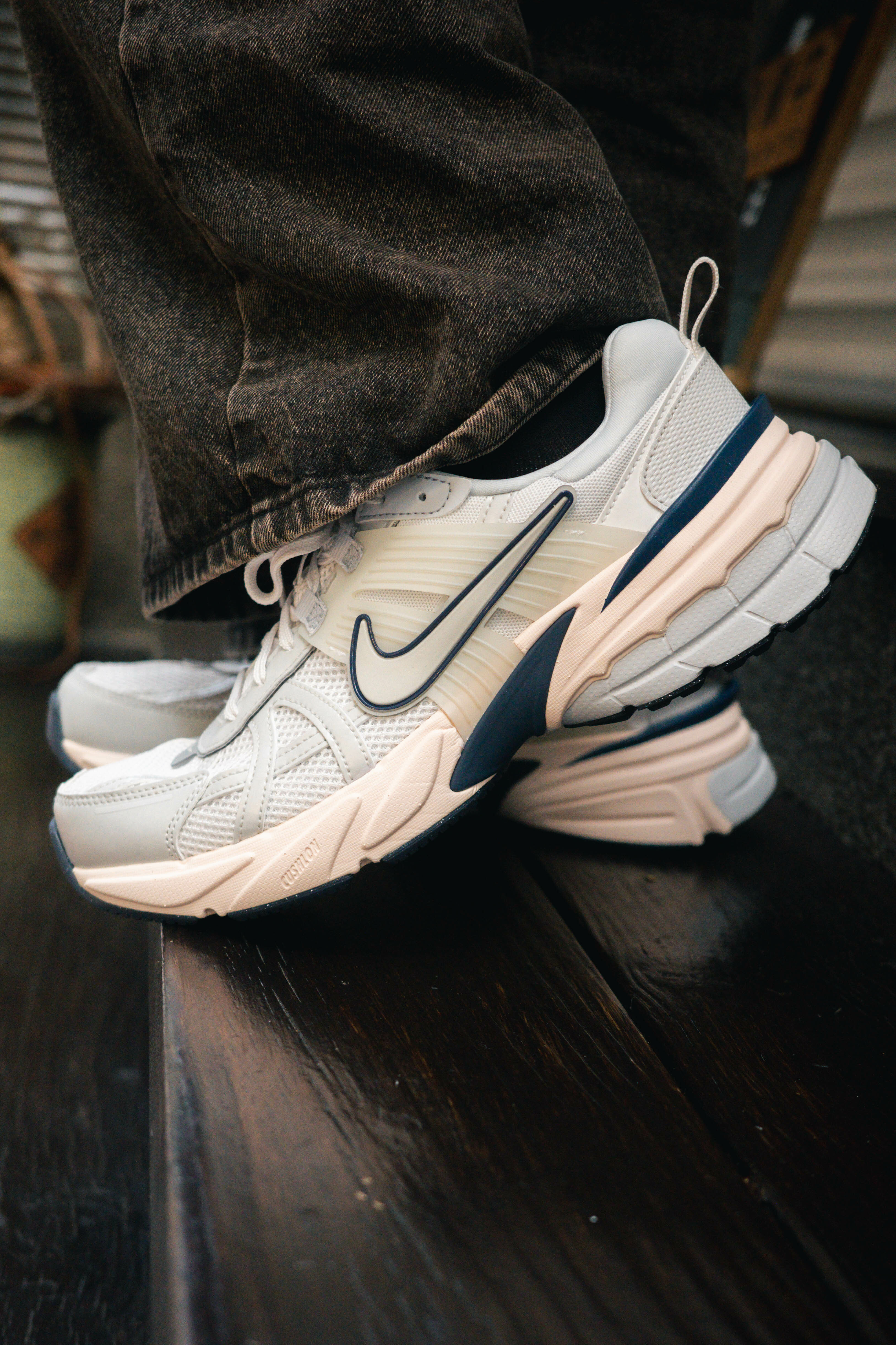 Nike V2K Run 女 白藍 FD0736-004