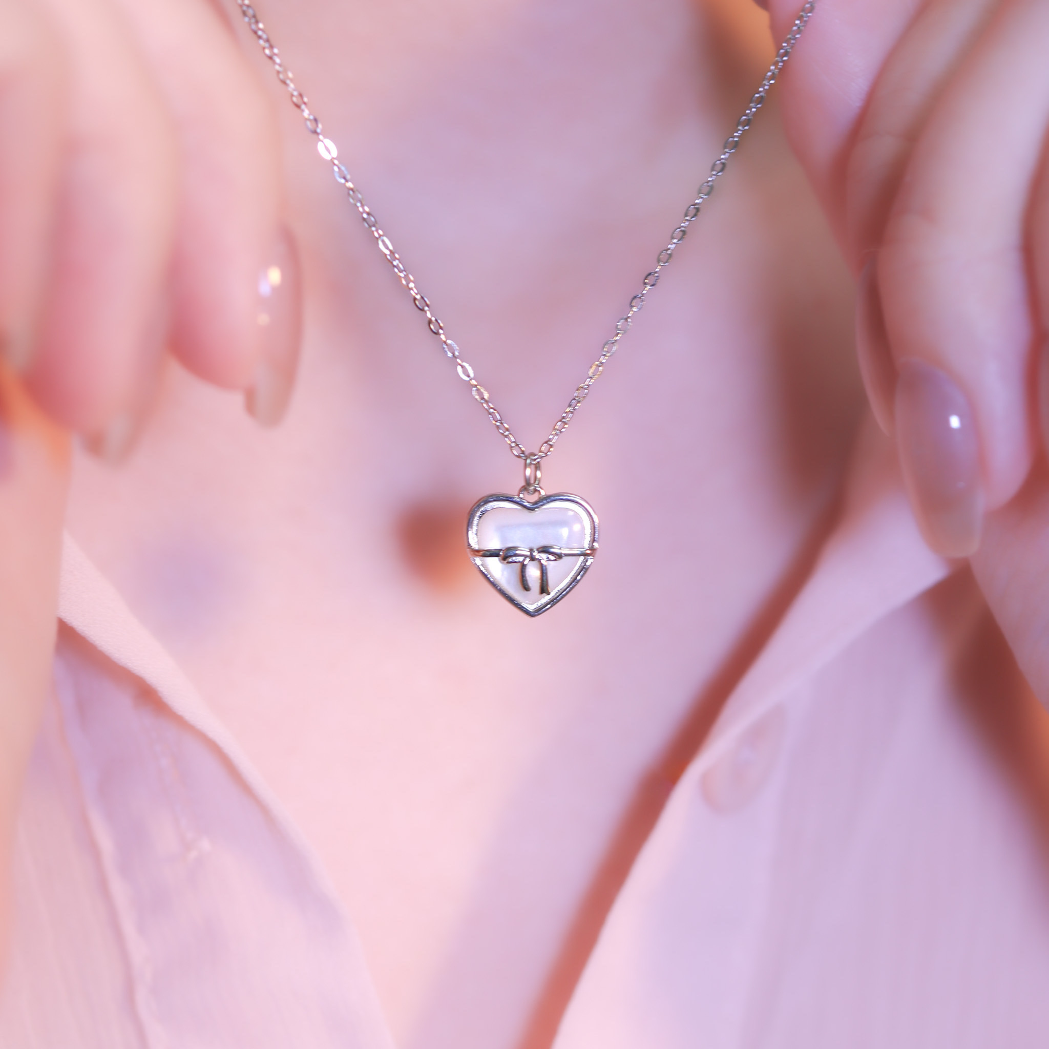 | 925 Silver・White Gold・Rose Gold | Love Ribbon Necklace（Silver / Rose Gold） | NE1177 |