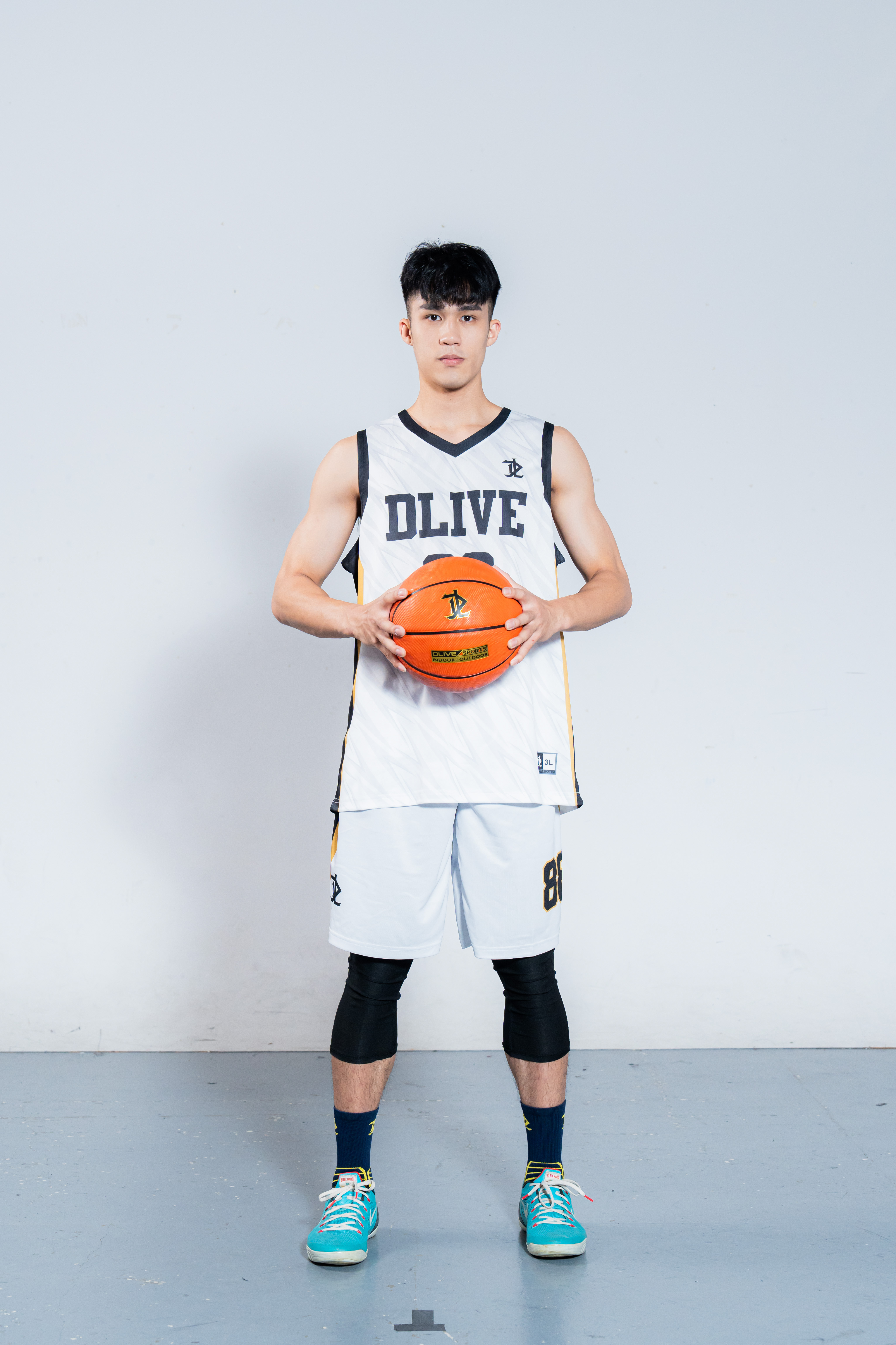 單面昇華V領籃球服 - 索爾