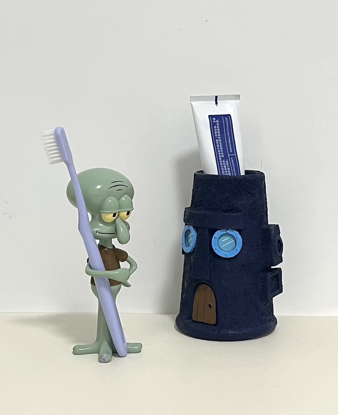 #預購 BJY STORE 海綿寶寶 章魚哥 復活石像牙刷架 置物架