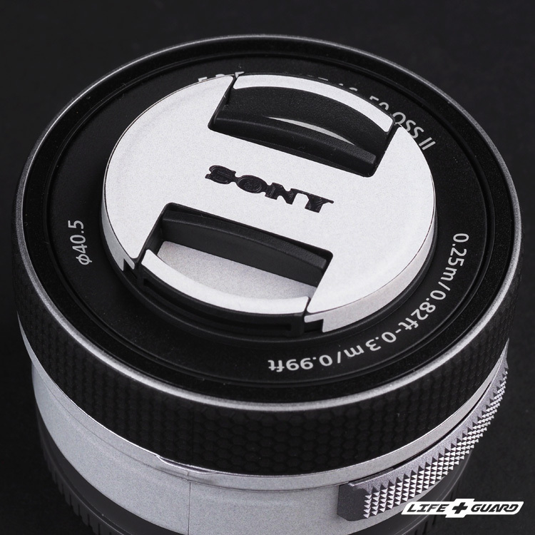 SONY E PZ 16-50mm F3.5-5.6 OSS II 貼膜質感特寫，LIFE+GUARD 專機專屬開版