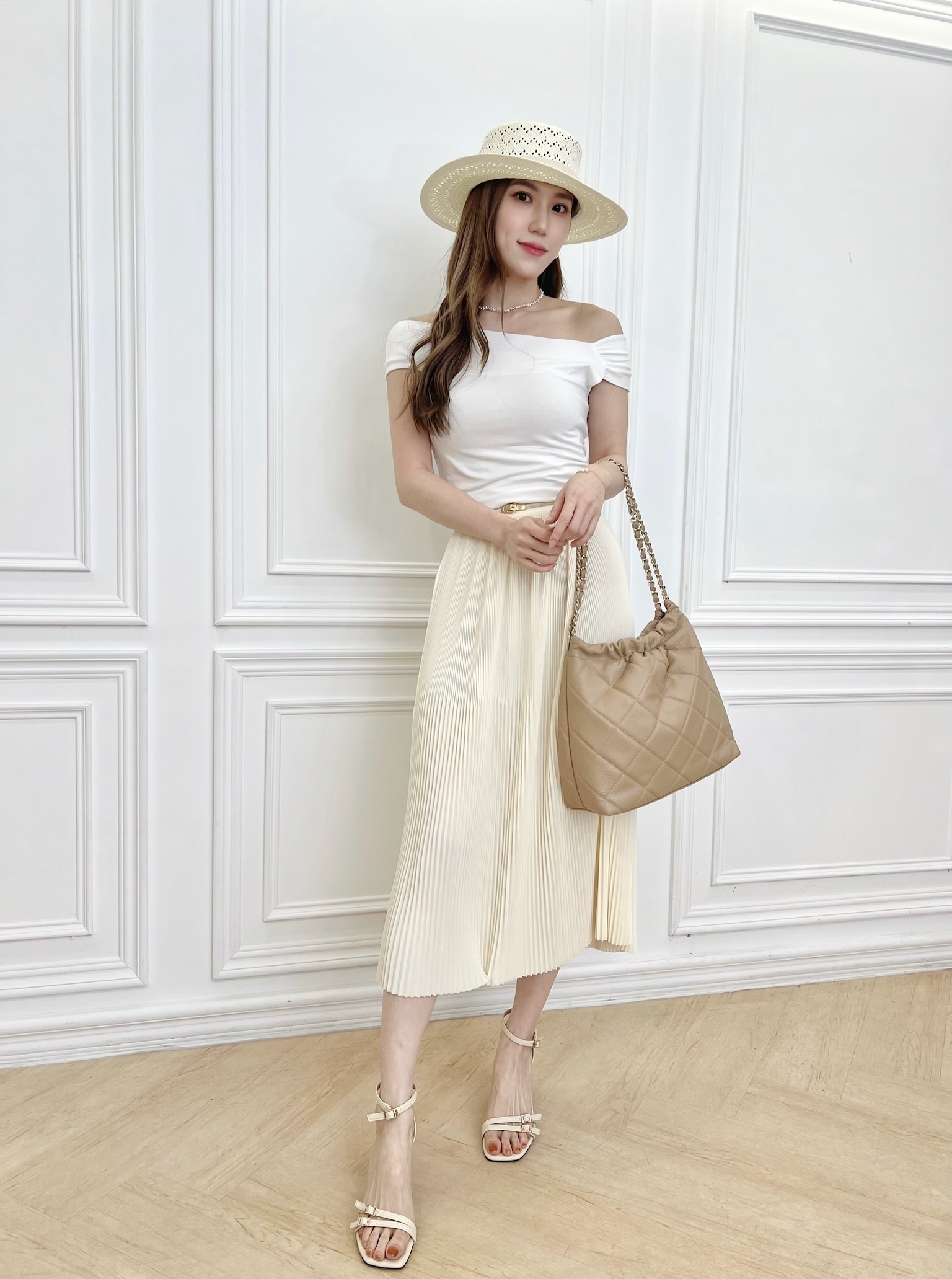 柔滑細壓褶長裙