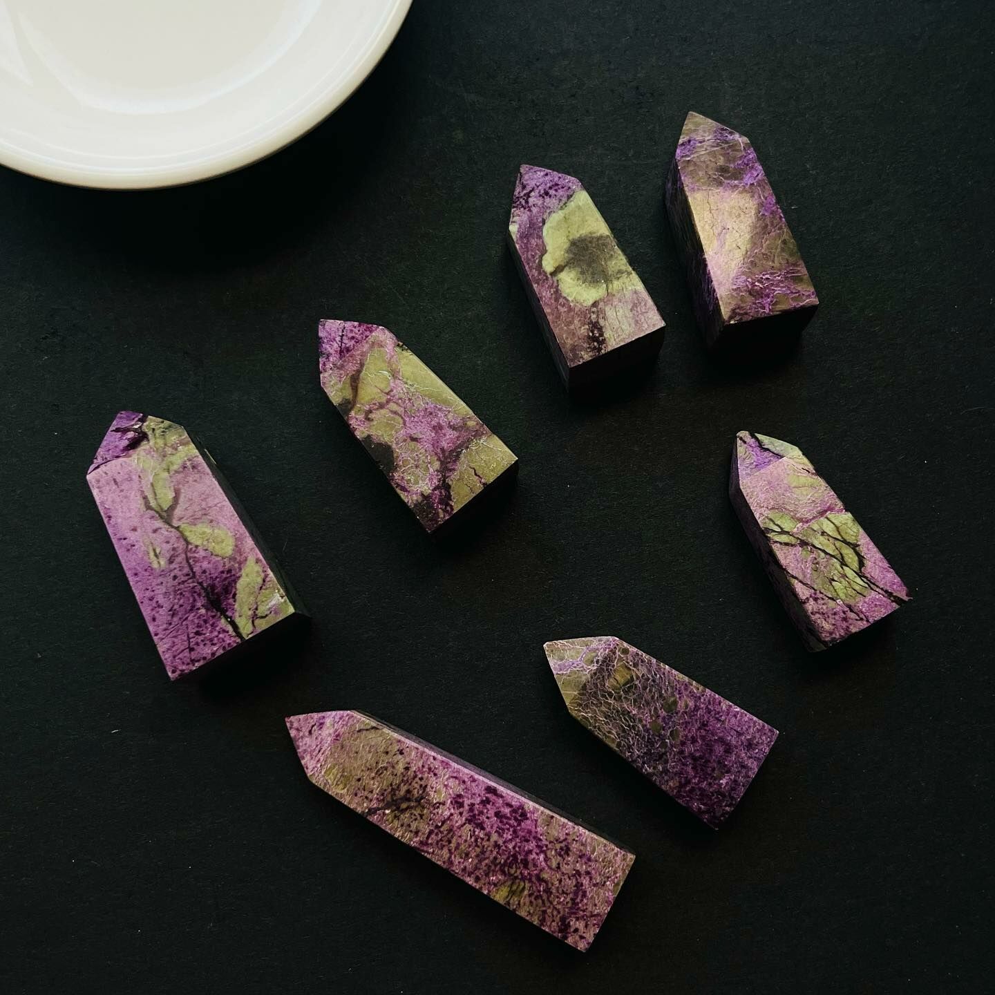 [原石] 亞特蘭提斯石 碳鎂鉻石 水晶柱