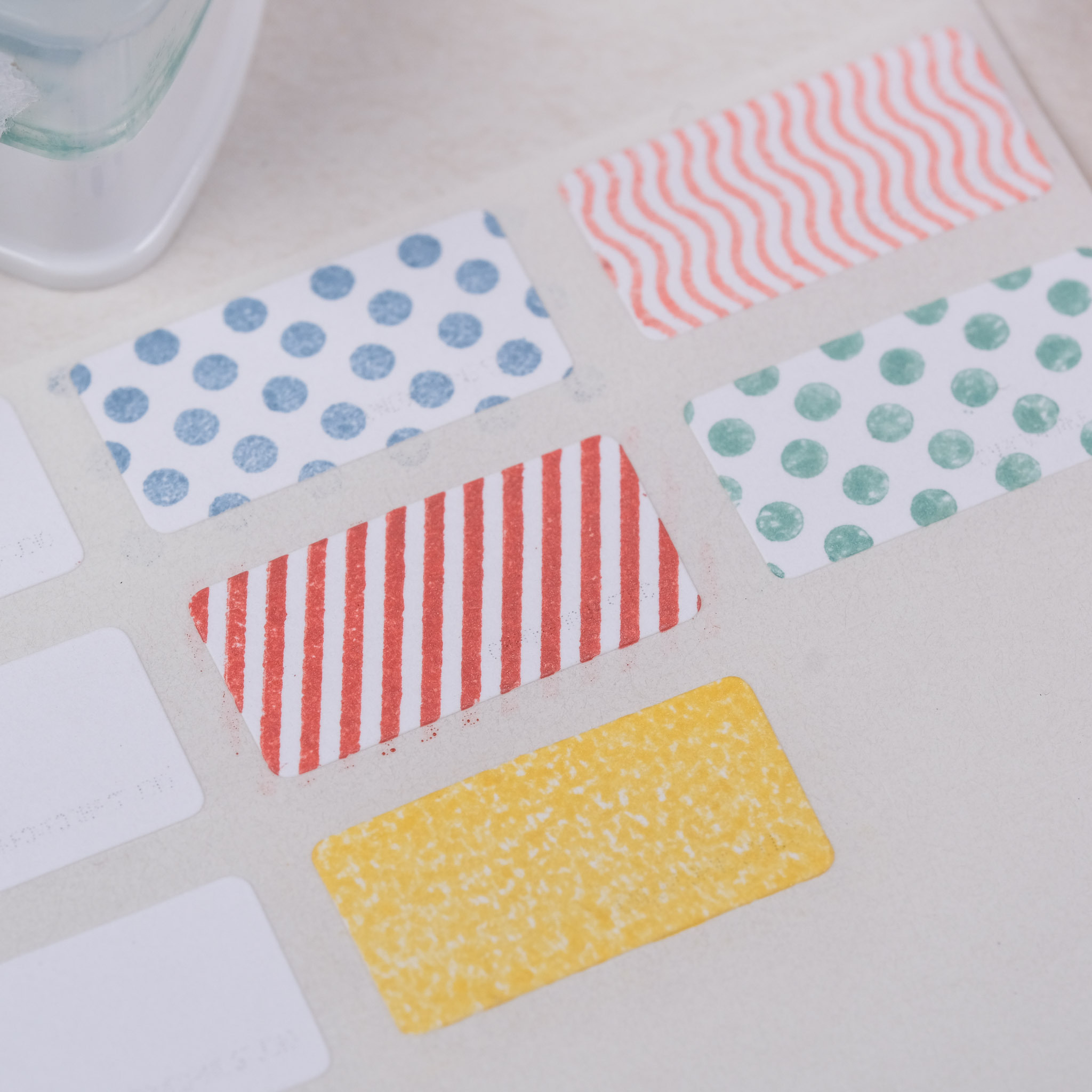 2cm 空白小LOGO 標籤貼紙包｜一分之一工作室 台灣