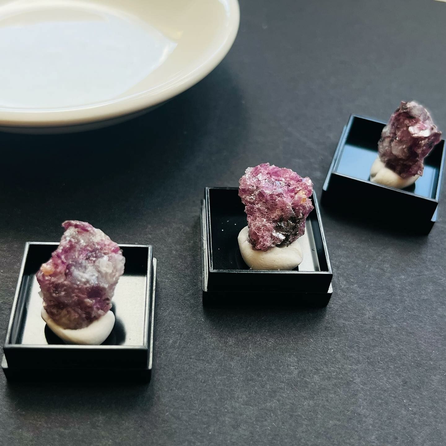 [原石] 紫鋰雲母 礦標