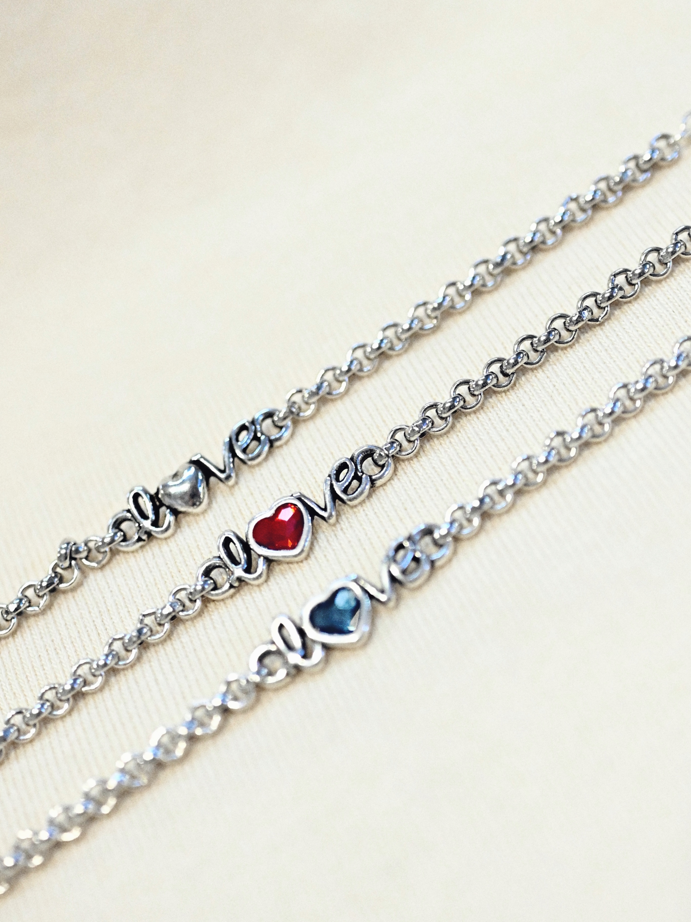 Otro Accesorio Love 手鍊