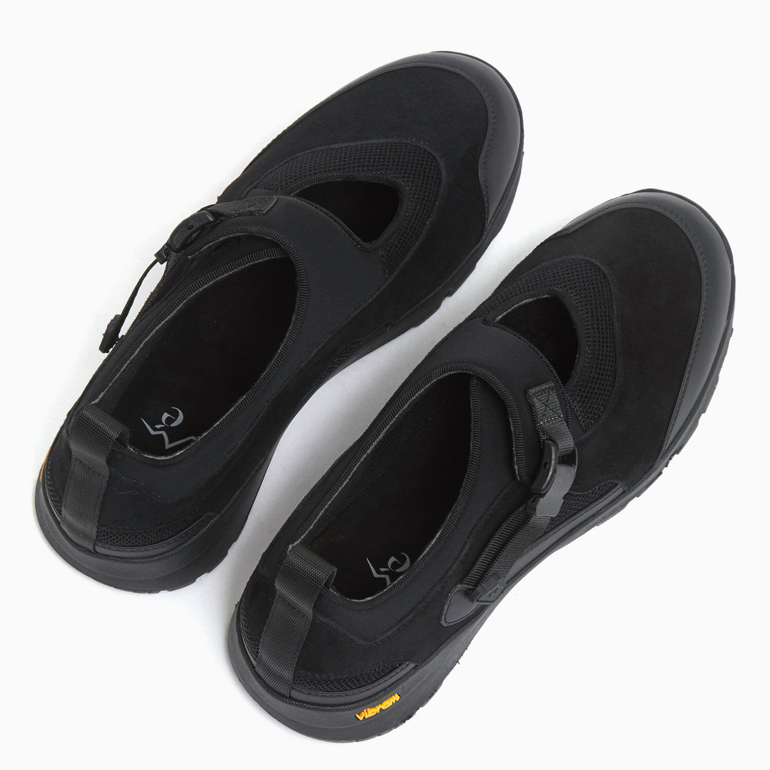 スニーカー [Archivepke x CAYL] Vibram strap sneakers : Glossy stone CAYL X Archivepke] / ☆ vibram sneakers / black (CAYL