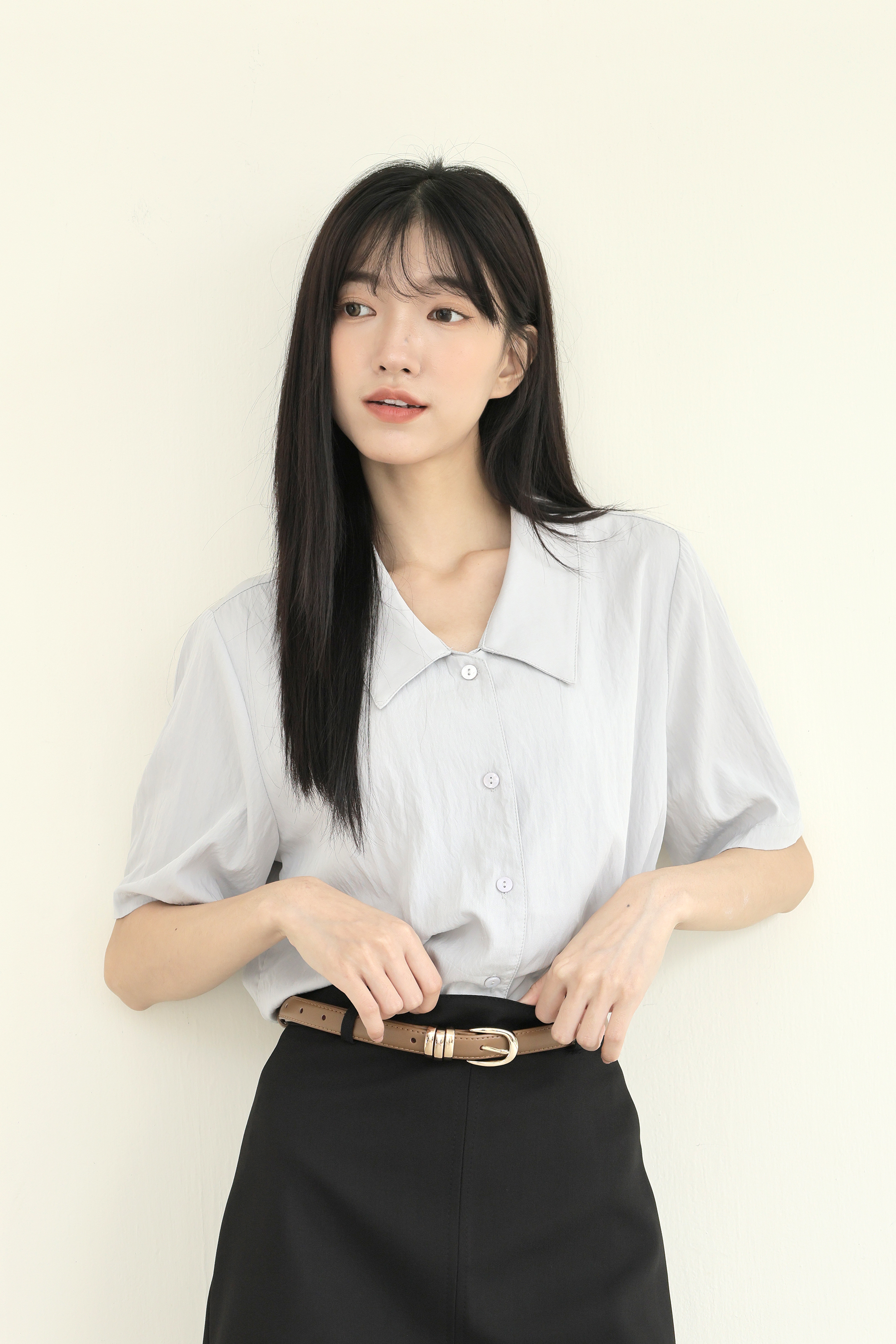 OH！HER 簡約後壓褶短袖襯衫