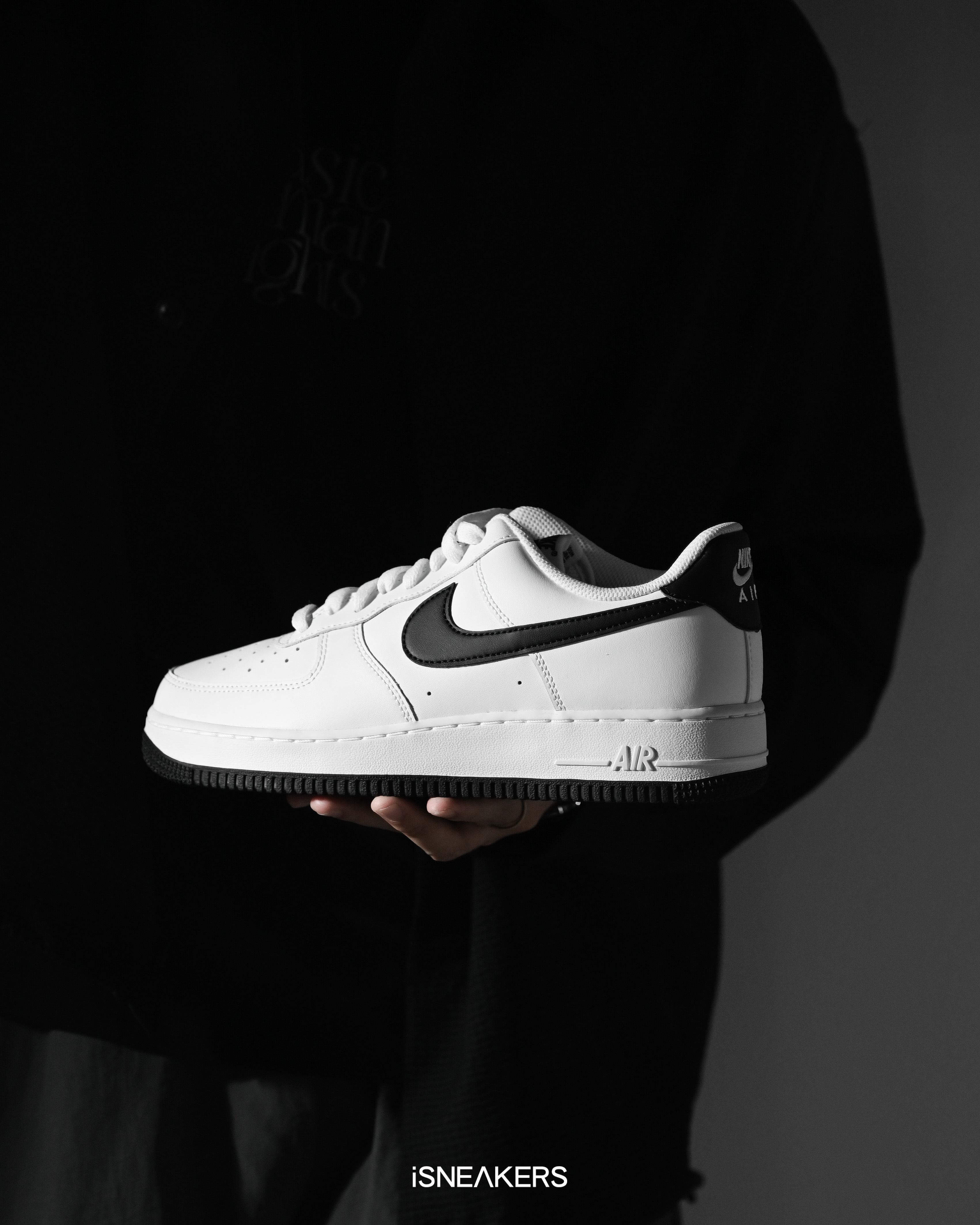 iSNEAKERS｜Nike Air Force 1 Low "White & Black" 白黑 FQ4296-101