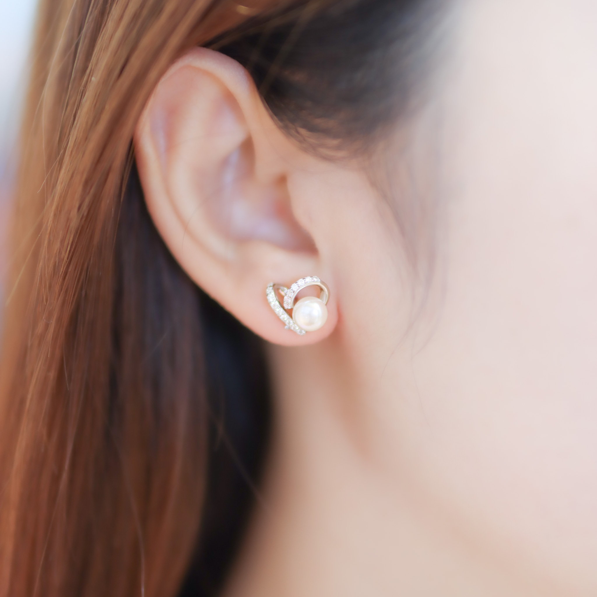 | 9259 Silver・White Gold・Pearl | Valued Love Earrings | EA0810 |