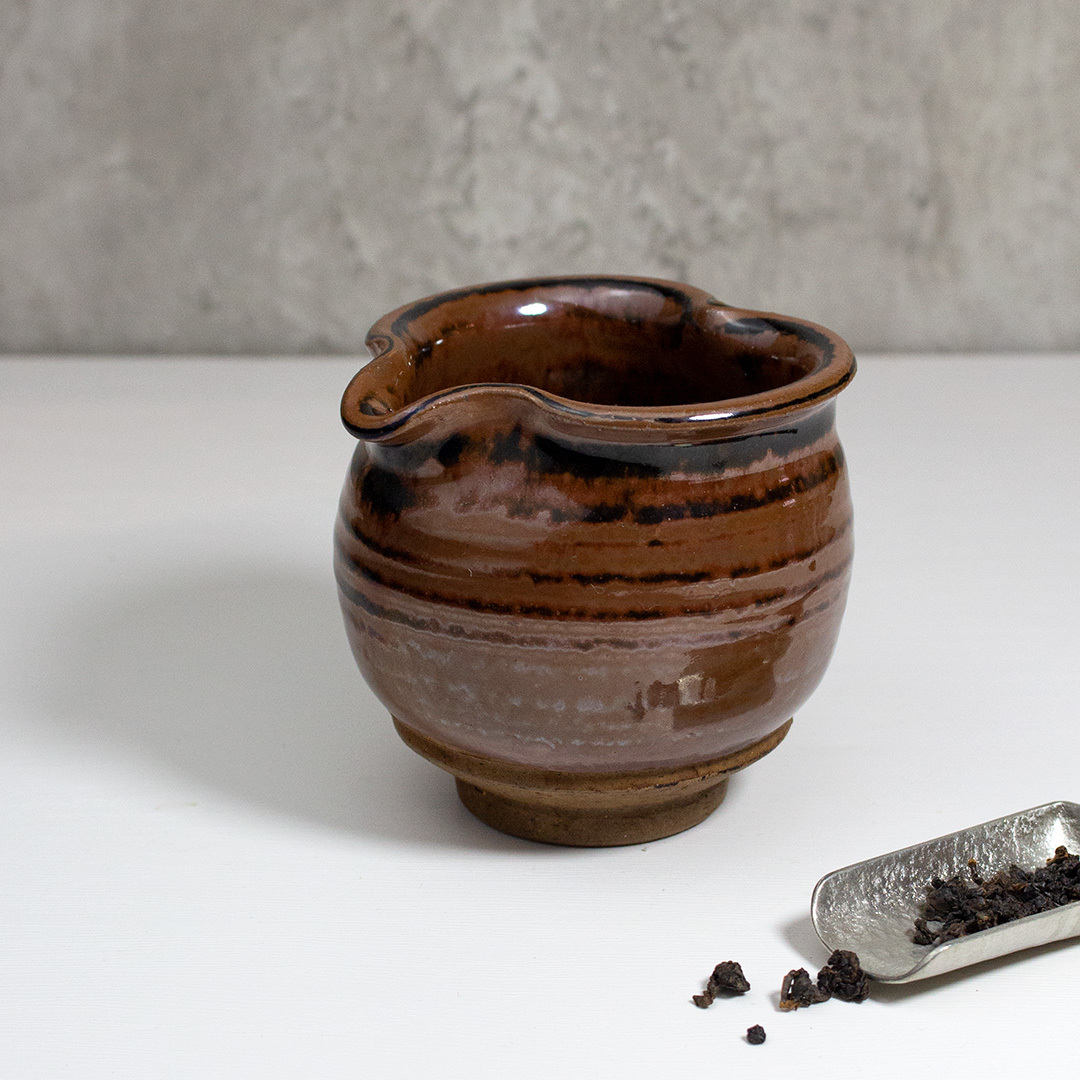 古韻磚紅心型公道杯