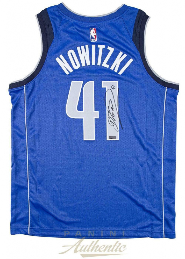 Dirk Nowitzki Signed Dallas Mavericks Nike Jersey (Panini COA)