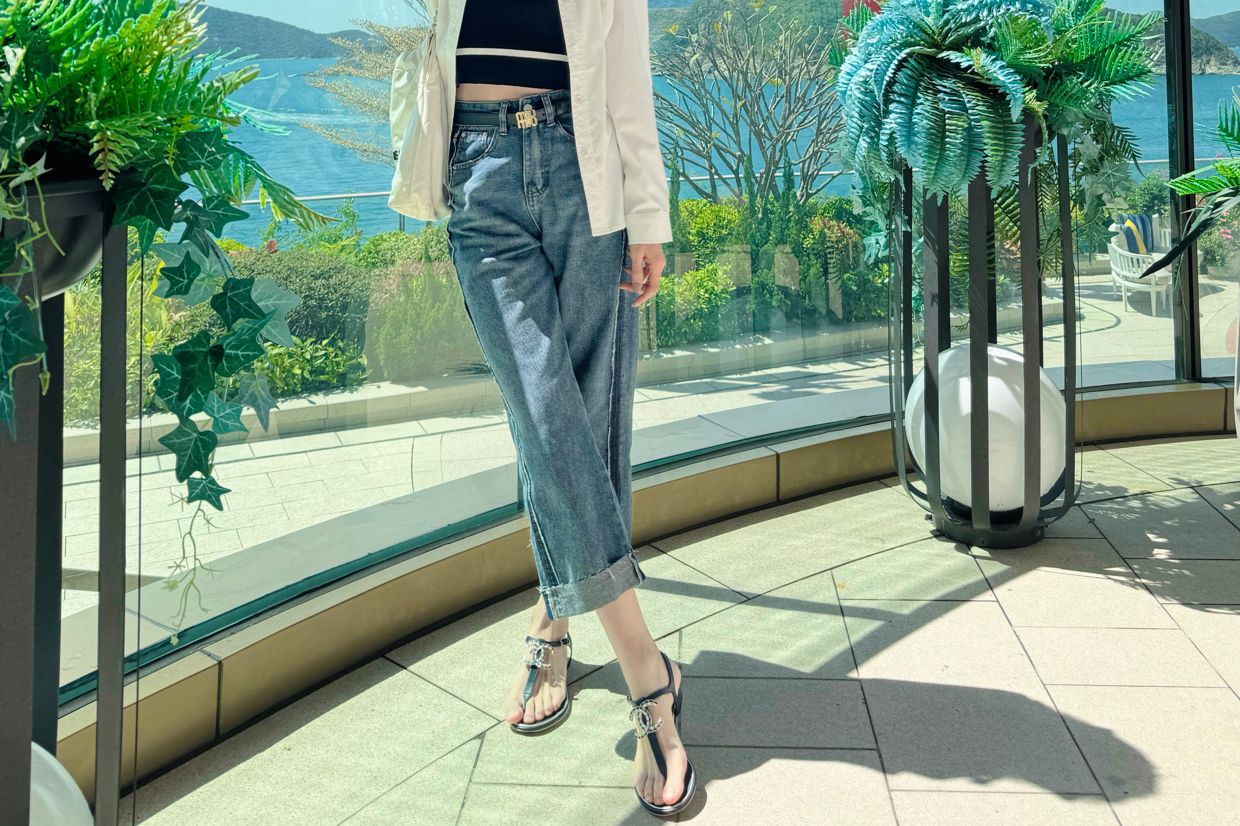 Bicolor Side Seam Cropped Jeans_JE244L11