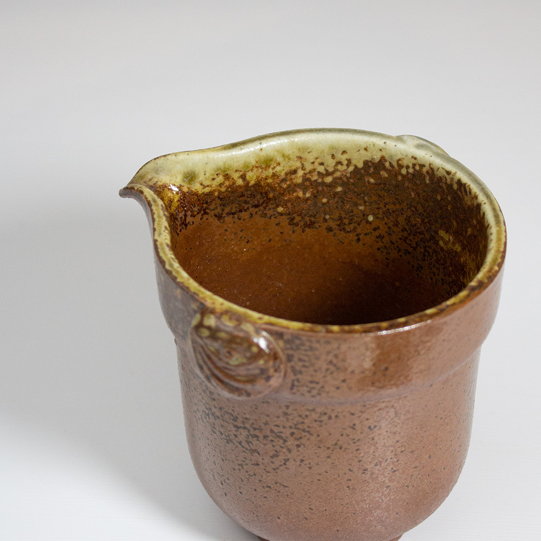 古韻磚紅雙耳公道杯