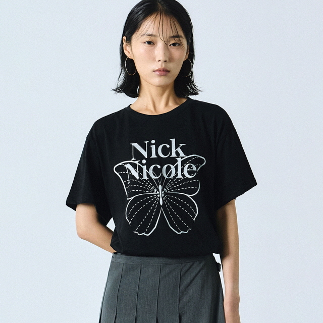 Nick Nicole BIG BUTTERFLY SLEEVE TOP_BLACK SLIVER